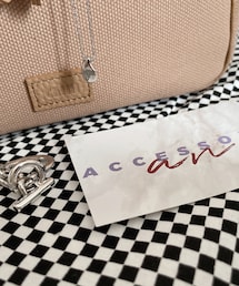 an accessory | アクセサリー