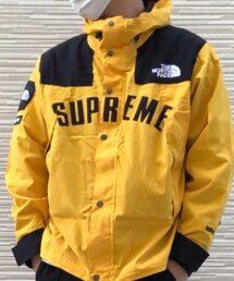 Supreme  | マウンテンパーカー
