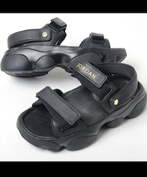 Jordan | NIKEW JORDAN DEJA フラック/メタリックゴールド FN5036-001(サンダル)