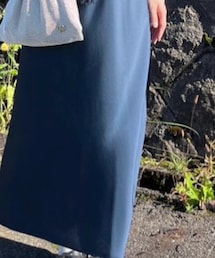 UNIQLO | サテンスカート　NAVY(スカート)