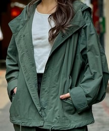 GU | マウンテンパーカー