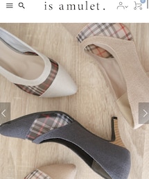 is amulet. | パンプス