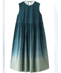 Marilyn Moon | SOI-MeME コットングラデーションシャーリングドレス VIRIDIAN GREEN(indigo&mangoの葉) ¥38,500(ワンピース/ドレス)