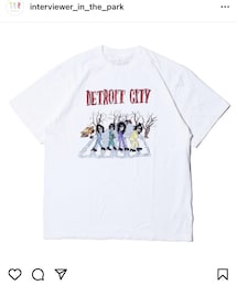 interviewer in the park | Tシャツ/カットソー