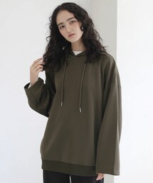 ETELIO | 9/18発売 ￥4,290(パーカー)