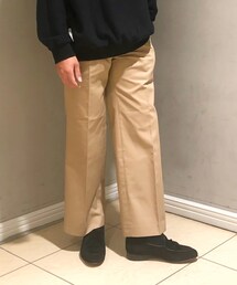5525Gallery | 股上が浅く、足のラインがキレイに出るワイドパンツ。モードっぽくもルーズにも、ダボダボに見られたくないけどワイドパンツ履きたい方におすすめ！(チノパンツ)