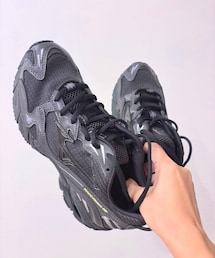 emmi | スニーカー