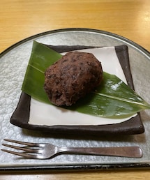 うさこのスウィーツ同盟会✨ | 渋い茶と相性バッチしサガミのおはぎ🍵(その他)