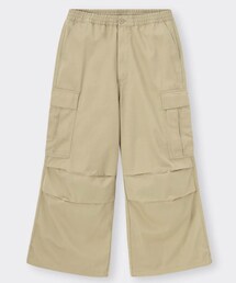 GU | スーパーワイドカーゴパンツ　BEIGE  M size(カーゴパンツ)