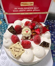 今年のケーキ様🎂💕✨中はイチゴクリーム🍓 | 食器/キッチン