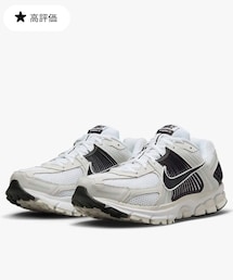 NIKE | Zoom Vomero 5(シューズ)