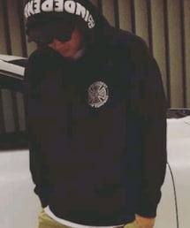 INDEPENDENT | パーカー