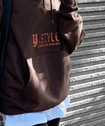 y. | パーカー