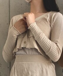 pinue | トップス