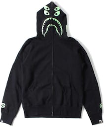 A BATHING APE | BAPE x Bounty Hunter Glow in the dark Shark Hoodie(ジャケット/アウター)