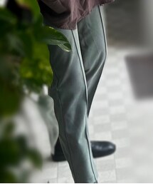 antiqua | スラックス