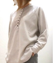 OMNES | ウールタッチリブニットヘンリーネックプルオーバー （グレージュ）¥3960(トップス)