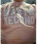 岡崎体育の「トップス(Tシャツ/カットソー)」