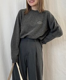 UNIQLO | LifeWear magazine刺繍プレミアムラムクルーネックセーター L ¥4490(ニット/セーター)