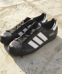 adidas | 1LDKでセレクトされていたスーパースターです。ふちがギザギザになってるのが可愛いんです。(スニーカー)