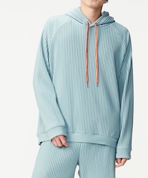 ペキ│perfumecloset Hoodies Looks - WEAR