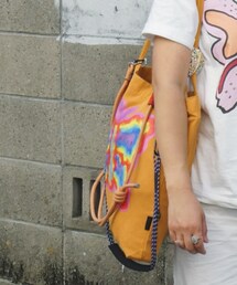 YOKIHI | "虹色ちょうちょ" https://www.ttrinity.jp/shop/yokihi_wear/collection/(トートバッグ)