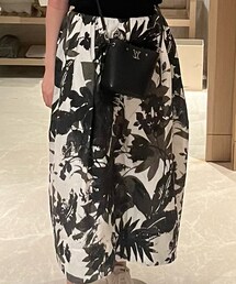 Mila Owen | スカート