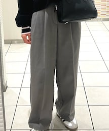 GU | スラックス