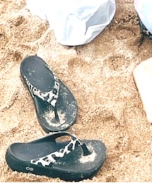 OOFOS | ビーチサンダル