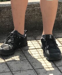 On | スニーカー