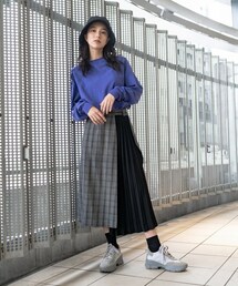 initial | Asymmetric Pleated Skurt(スカート)