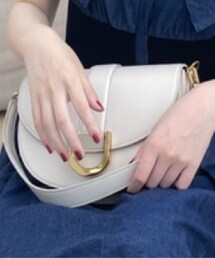 CHARLES & KEITH | ショルダーバッグ
