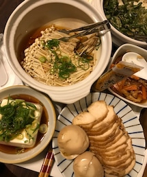 晩ごはん🍚 | 鶏チャーシュー&味玉、冷奴、納豆(冷奴あるのに納豆を食べる)、えのきポン酢、ピーマンのごま和え、にんじんとモヤシの中華サラダ☺︎でした(^o^)/(食器/キッチン)
