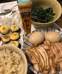 晩ごはん🍚 | 鶏チャーシュー&味玉、しいたけのマヨチー焼き←このしいたけで、「敷いとけ」と言いました😭(食器/キッチン)