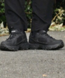 DISCOVERED | スニーカー