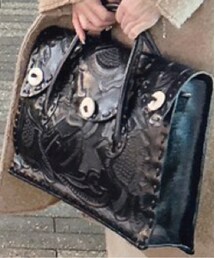 CARVING TRIBES | トートバッグ