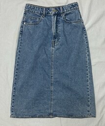 H&M | 2022-02 $790(デニムスカート)