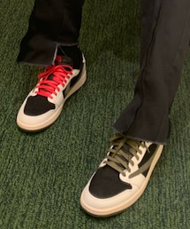 TRAVIS SCOTT | スニーカー