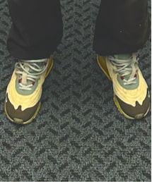 TRAVIS SCOTT | スニーカー