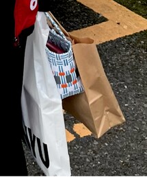 台湾のお土産 | 90元のカゴバック　結構いっぱい入るし夏らしい色合いで素敵(ハンドバッグ)