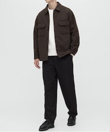 UNIQLO | 錐形打摺休閒長褲，最近UQ非聯名最強褲子單品(チノパンツ)