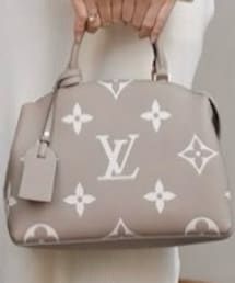 LOUIS VUITTON | バッグ