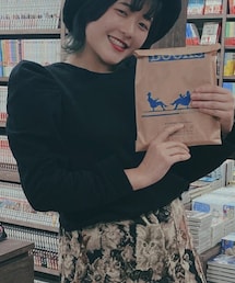 ZARA | パフスリーブが可愛い(Tシャツ/カットソー)