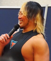 週刊プロレスのイベント | 履いてたカーゴパンツは写ってない…😇 大胸筋の厚みが凄い✨(アウトドア/スポーツ)
