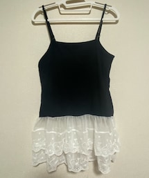 裾フリルレースキャミソール | 黒と白(キャミソール)