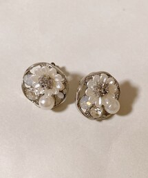 花パールスタッドピアス | ピアス（両耳用）