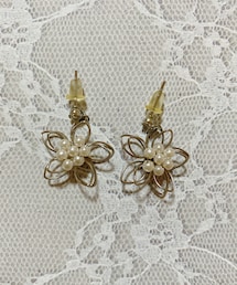 フラワーシルバーパールピアス | ピアス（両耳用）