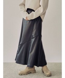 COTORICA | 【断捨離】2024/10/14 サイズが合わなくなった フェイクレザーパイピングマーメイドスカート(スカート)
