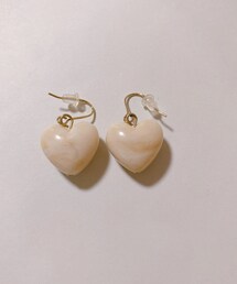 アイボリーハートピアス | ピアス(両耳用)