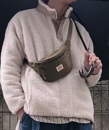 UNIQLO & white mountaineering | UNIQLOとwhite mountaineeringとのコラボフリース。トレンドのハーフジップでスナップボタンが珍しい。あったかいし可愛いし最高です。(トップス)